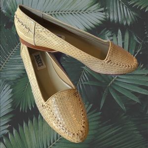 Banderos Nude loafer Pumps size 10M